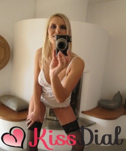 Blonde sensuelle cherche un amant pour une nuit