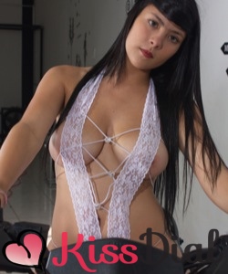 Il est difficile de résister à une femme aussi coquine !