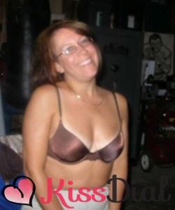Cette maman de 40 ans espère faire une rencontre coquine sur Bordeaux le temps d’une soirée